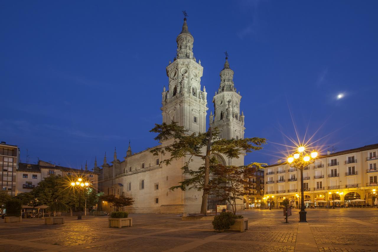 Winederful Hostel & Cafe Logrono Exterior photo